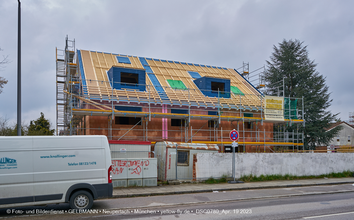 19.04.2023 - Bilder von der Baustelle Niederalmstraße 16 in Neuperlach